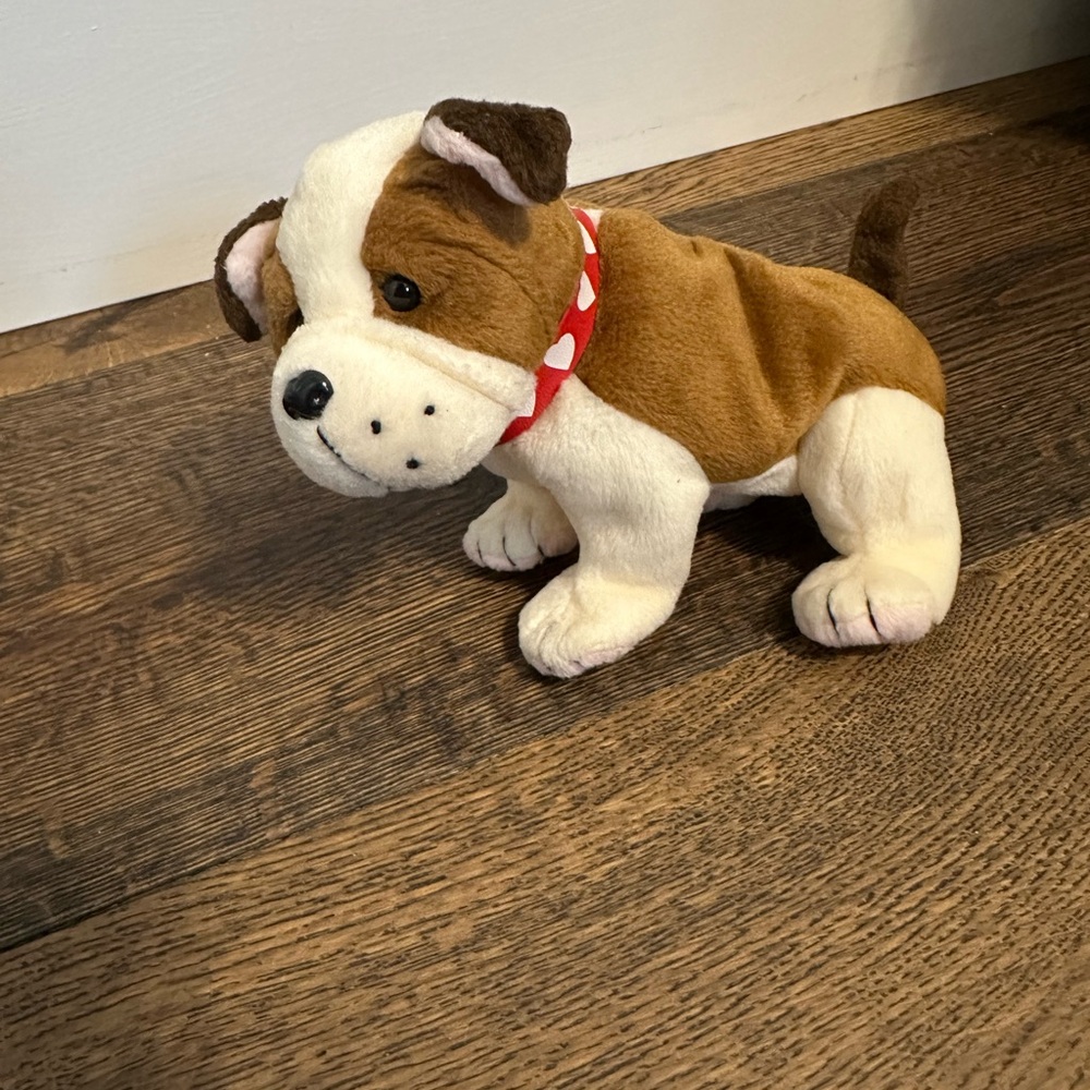 Ty Beanie Baby “Huggins” Bulldog